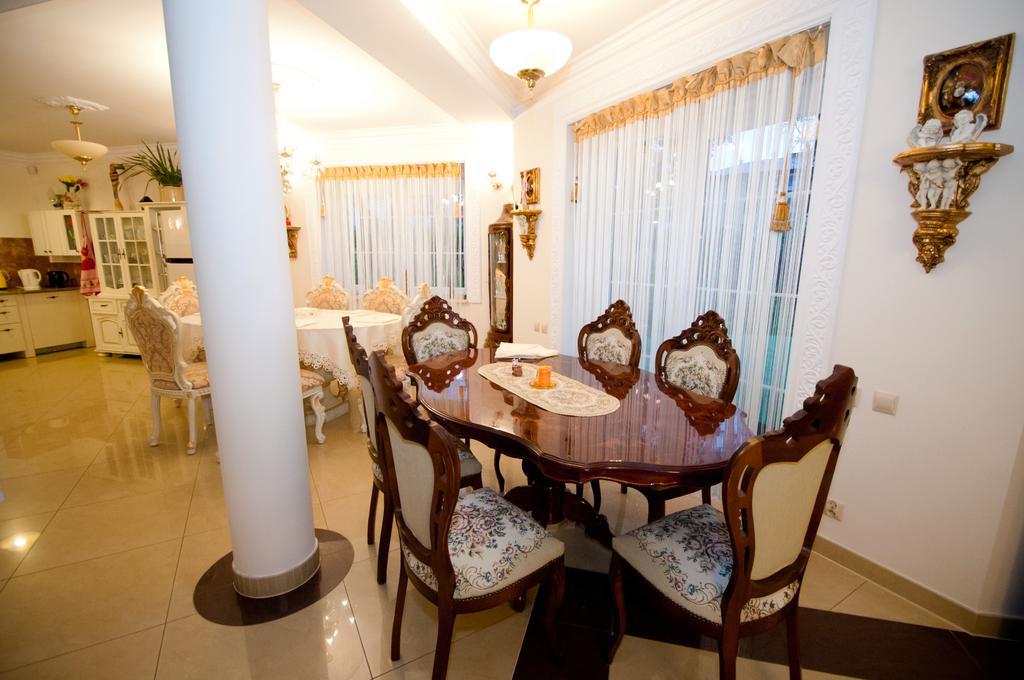Dom Tulipan Villa กรินีซา ดรอยจ์ ภายนอก รูปภาพ
